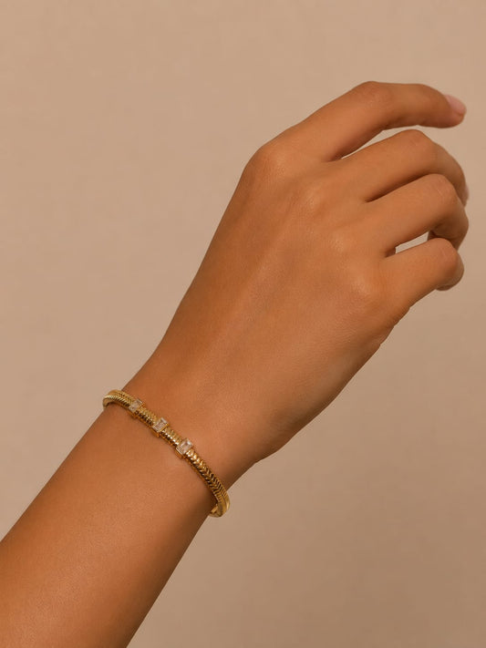 Aurelia Luxe Bangle