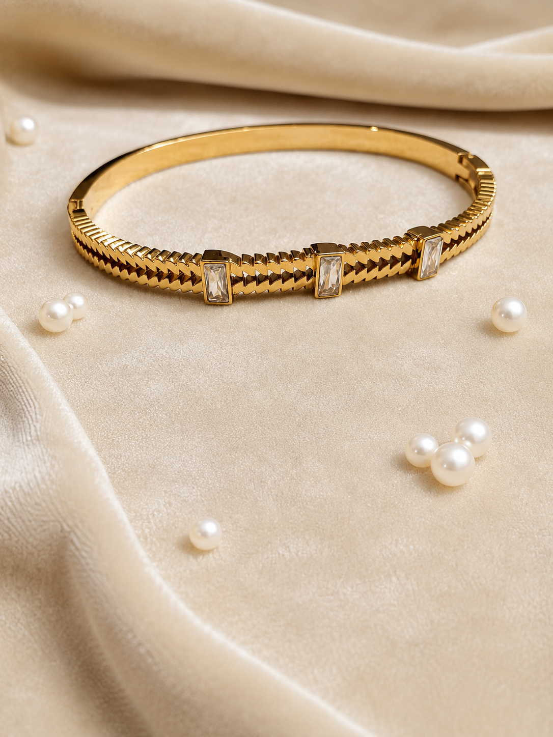 Aurelia Luxe Bangle