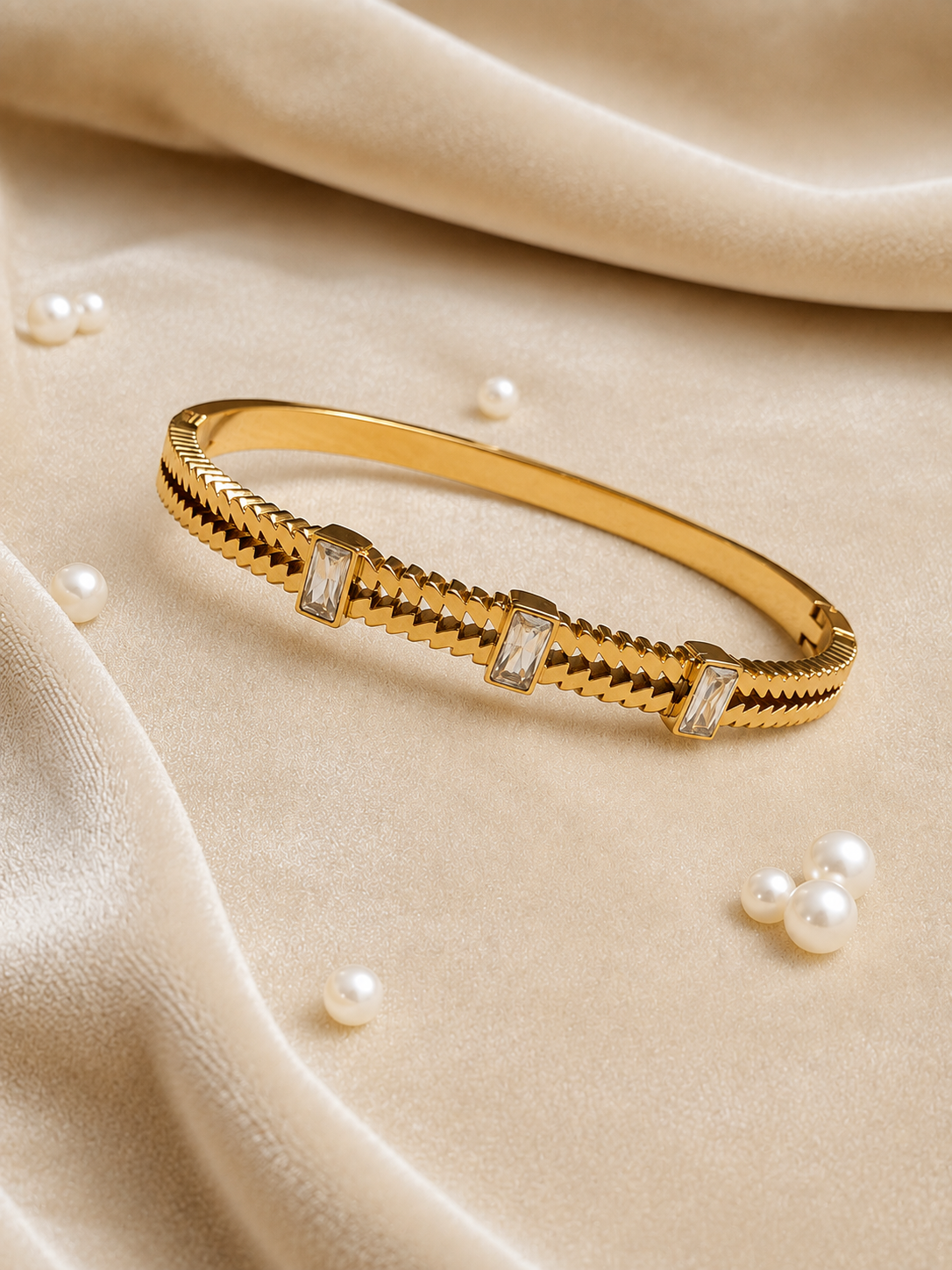 Aurelia Luxe Bangle